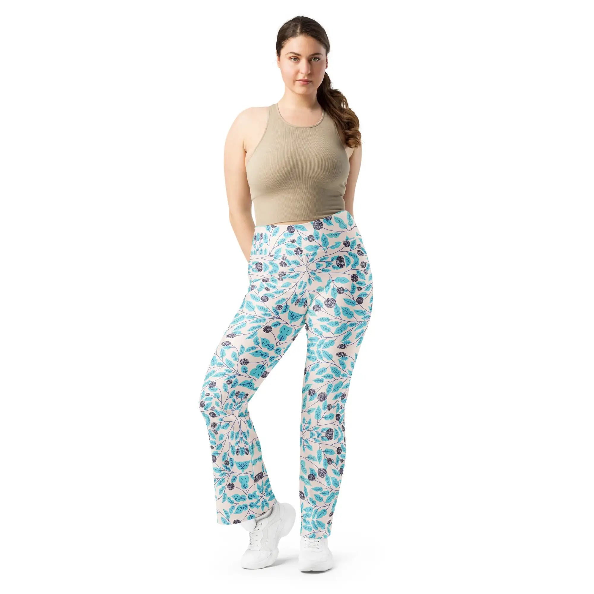 Winter Leaves | Eco-Friendly | Flare Leggings | TeeandTurtle | Sustainable
