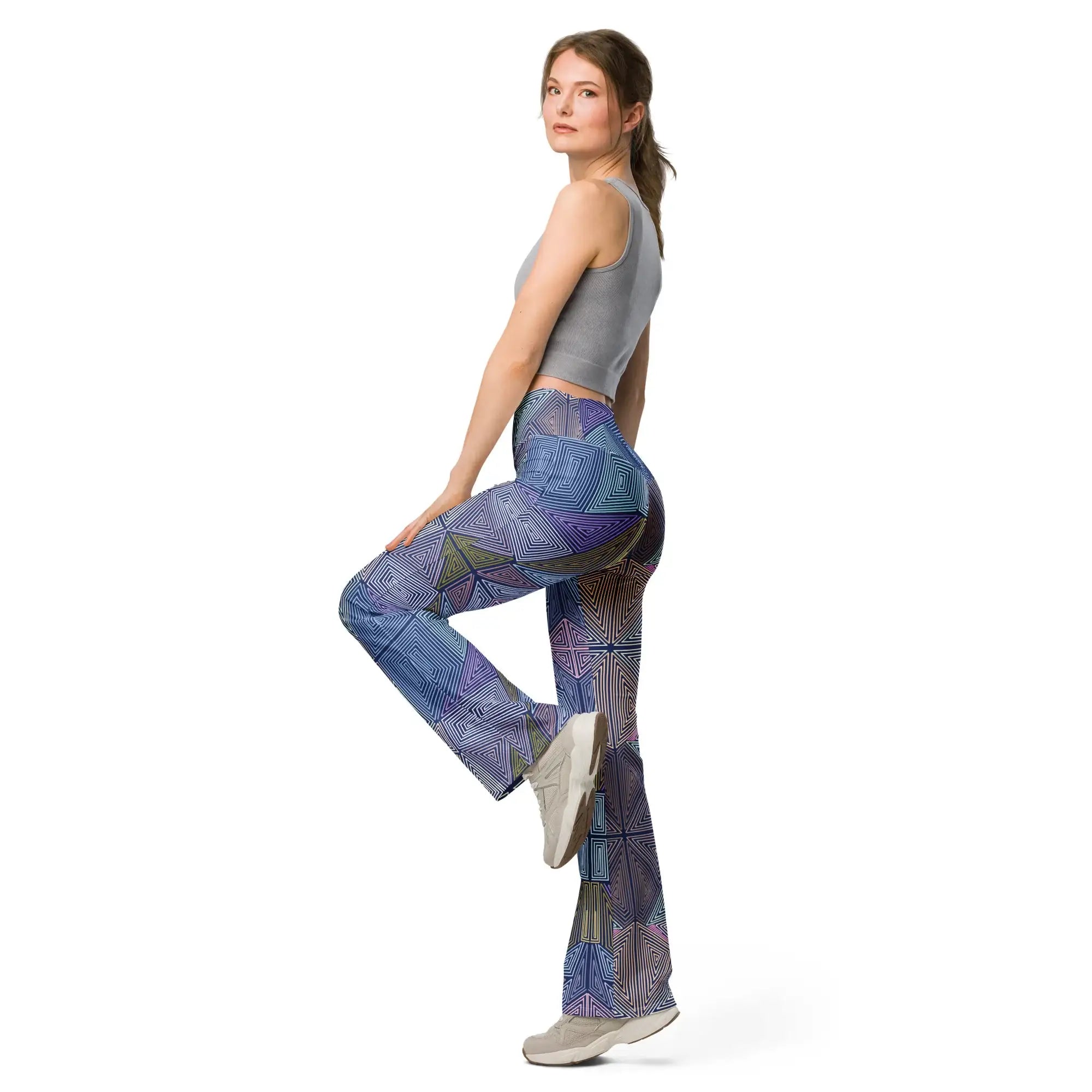 Dizzy Block | Eco-Friendly | Flare Leggings | TeeandTurtle | Sustainable